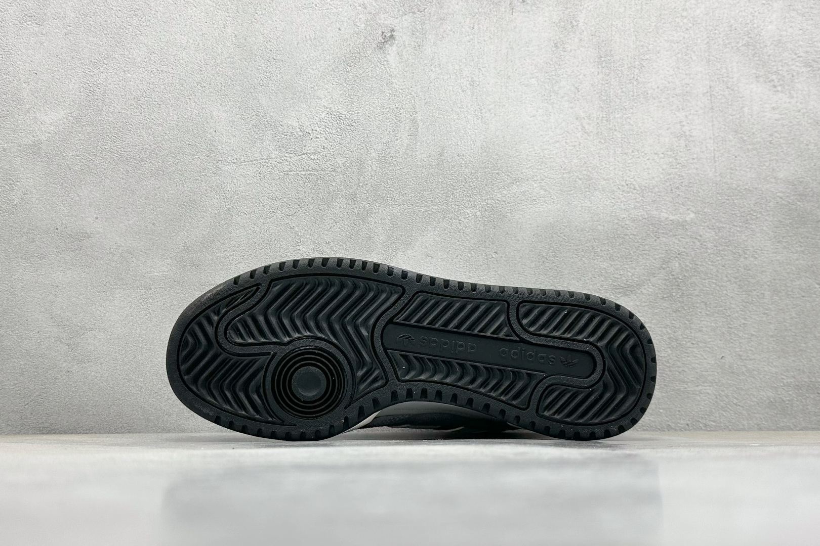 190 Adidas originals Forum 2000 CL 三叶草低帮 复古潮流休闲面包鞋 JS0997