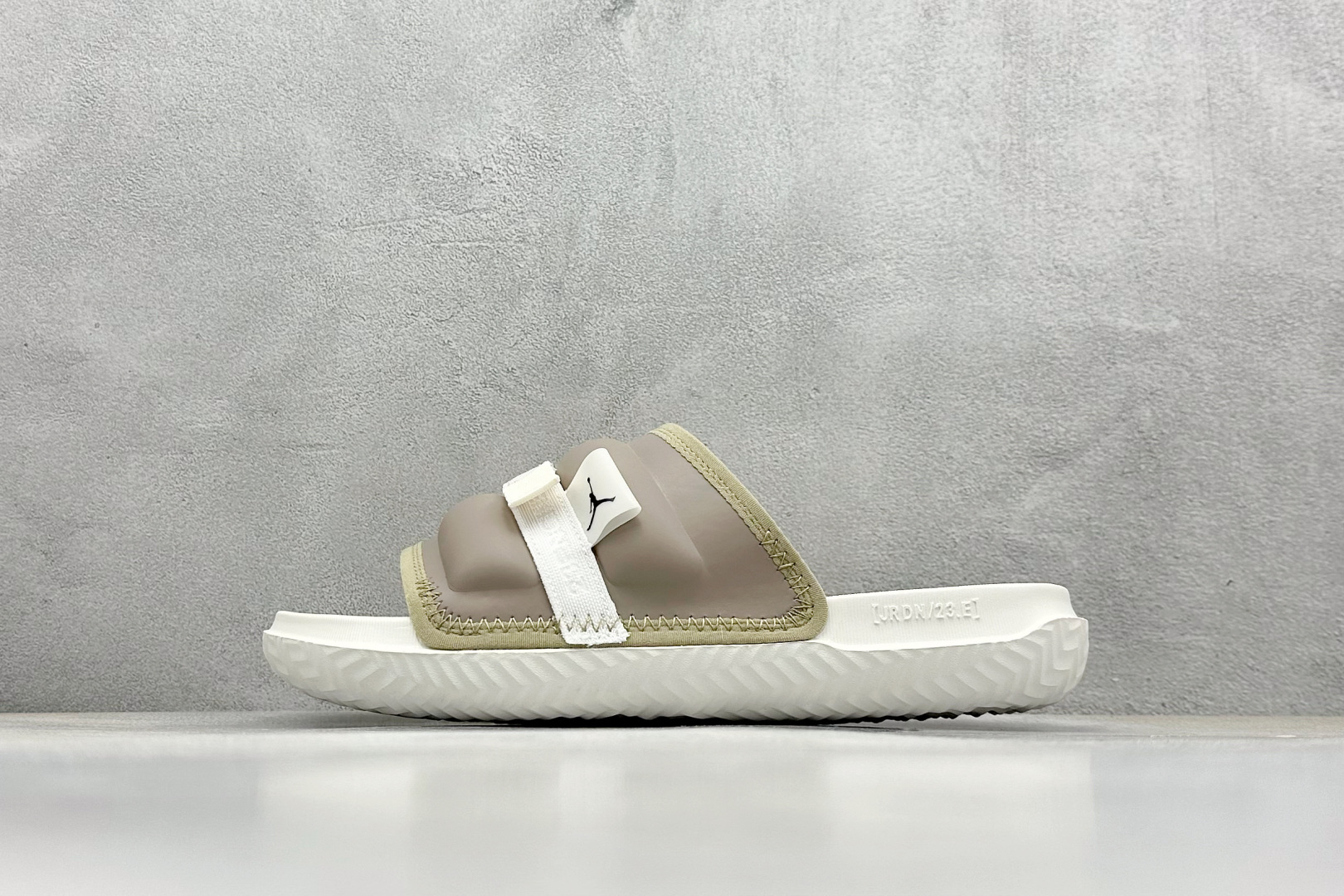 110 Air Jordan Play Slide 乔丹运动拖鞋 DM1683-601