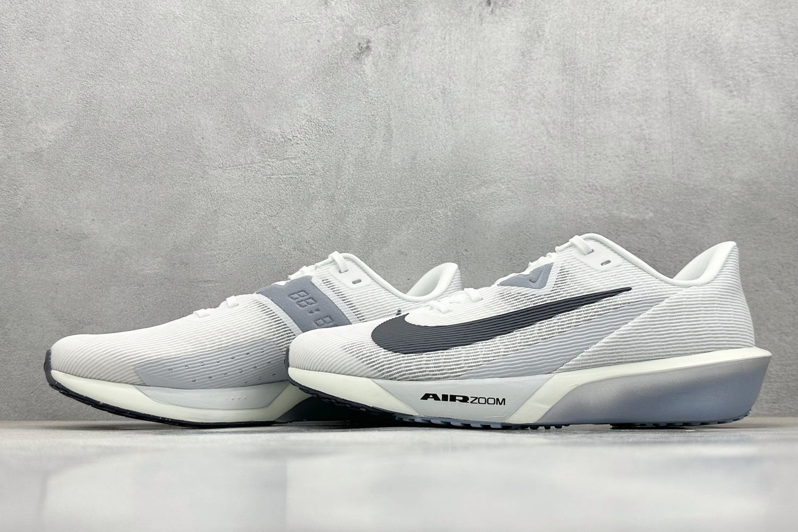 180 Nk Zoom Rival Fly 4 耐克超弹轻盈跑步鞋 FV6040-102