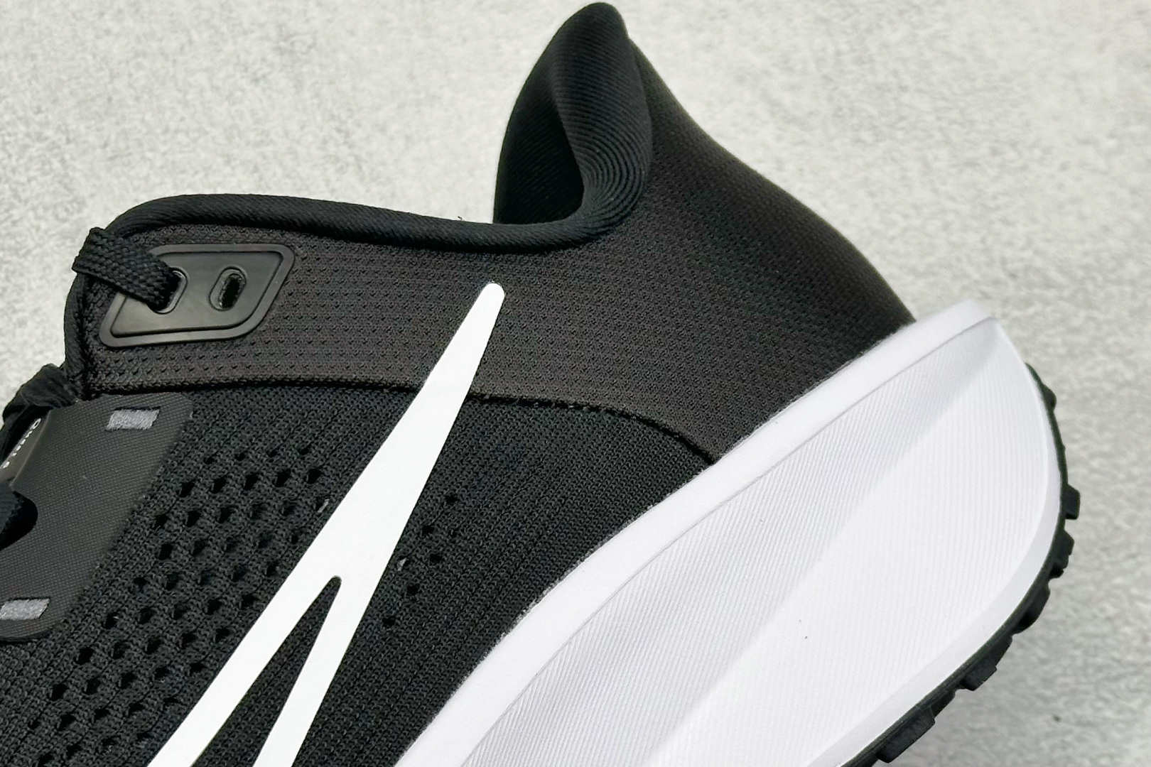 180 Nike Quest 6极速6代 网面透气 时尚休闲跑步鞋 FD6033-001