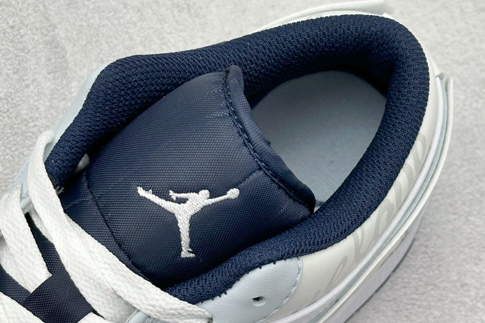 220 Air Jordan 1 Low 低帮复古篮球鞋 553558-414