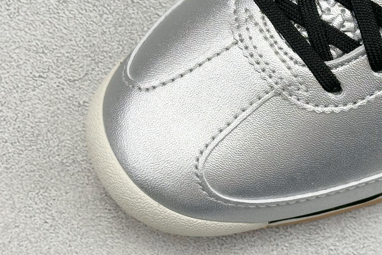 180 adidas originals SL 72RS 超轻便透气复古慢跑鞋 JH6363