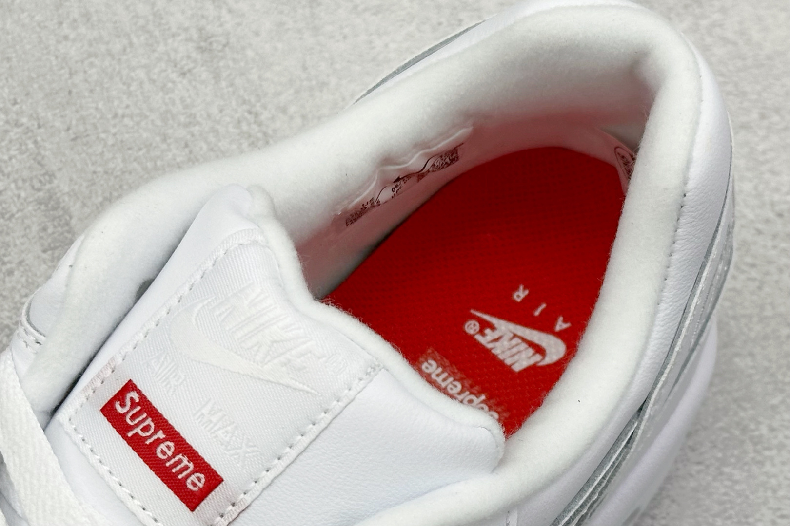 220 Nike Air Max 1 耐克半掌气垫复古跑步鞋 HF8813-100