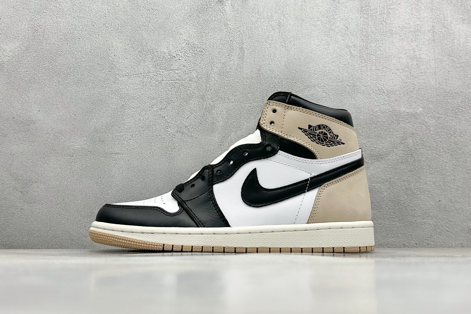 280 F版 Jordan Air Jordan 1 High OG AJ高帮·棕黑 FD2596-021
