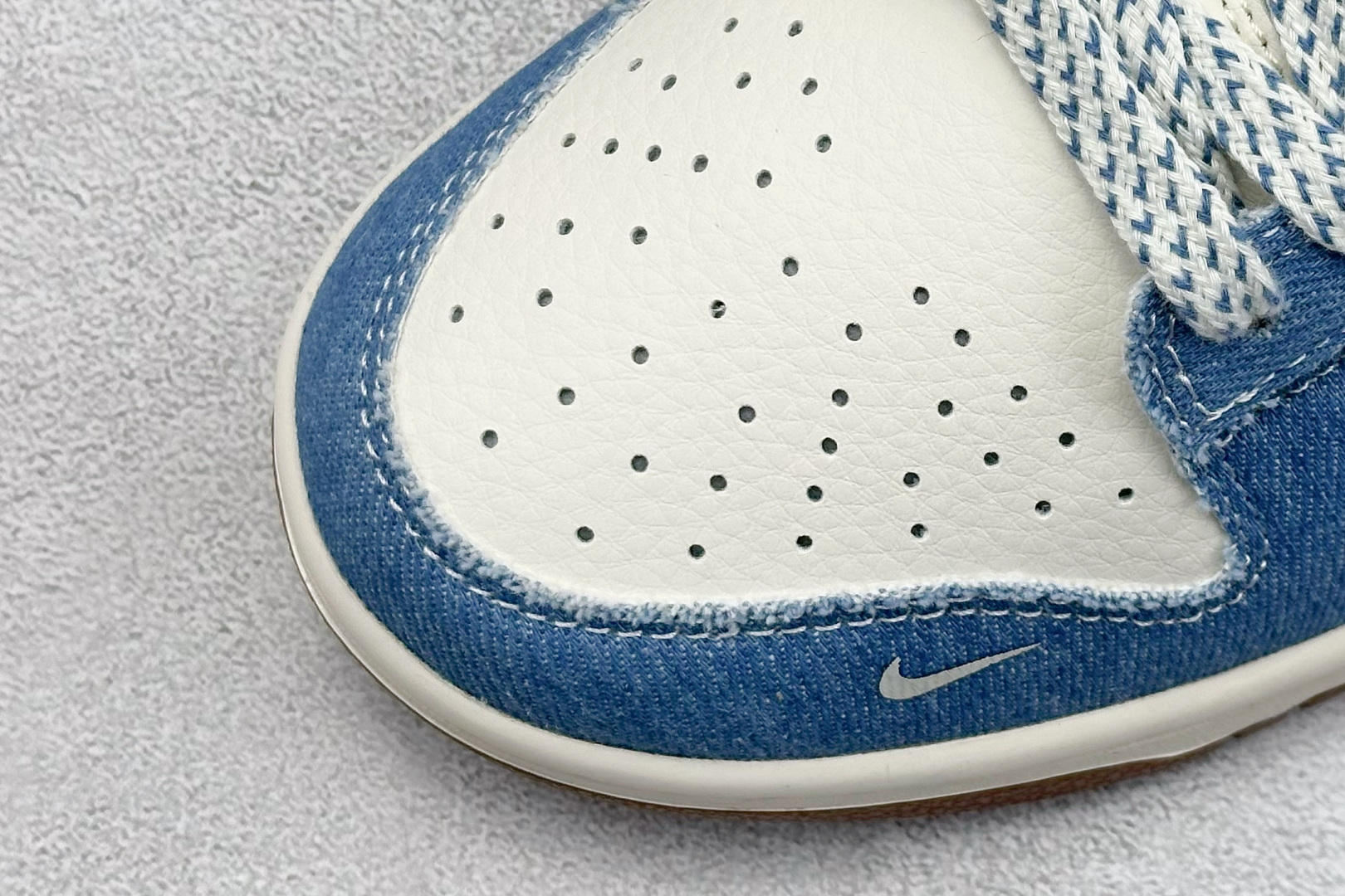 
NIKE SB Dunk Low x Fragment Design 闪电藤原浩 白蓝棕
公司级出品