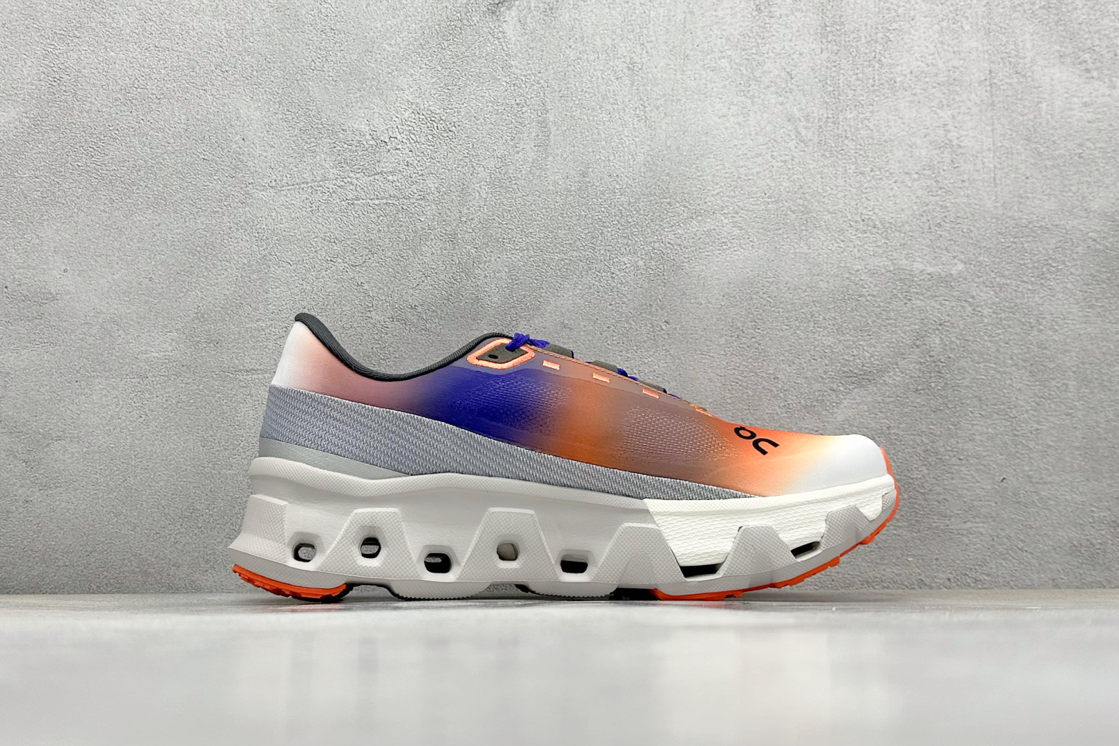  
RS版 On昂跑 Cloudtilt Loewe  户外街头机能风跑步鞋
Cloud Hi Edge