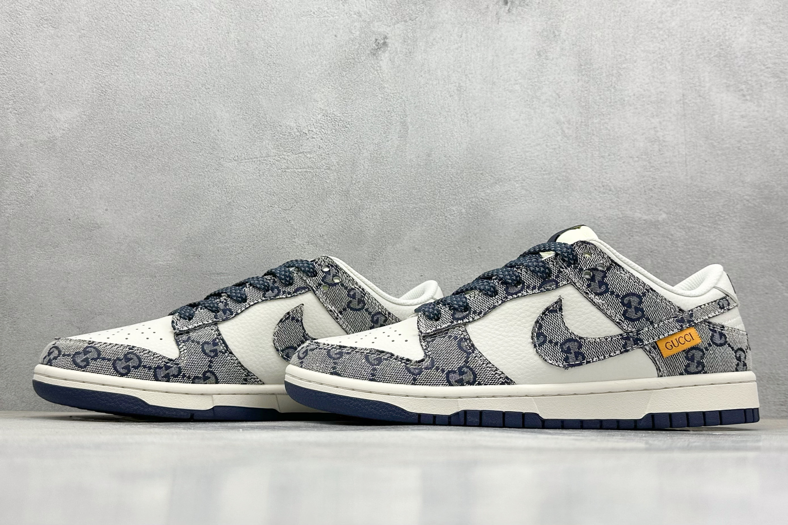  终端放店
XC版 Nk SB Dunk Low 古驰联名-墨蓝 周年高端定制 低帮休闲板鞋
#定制鞋