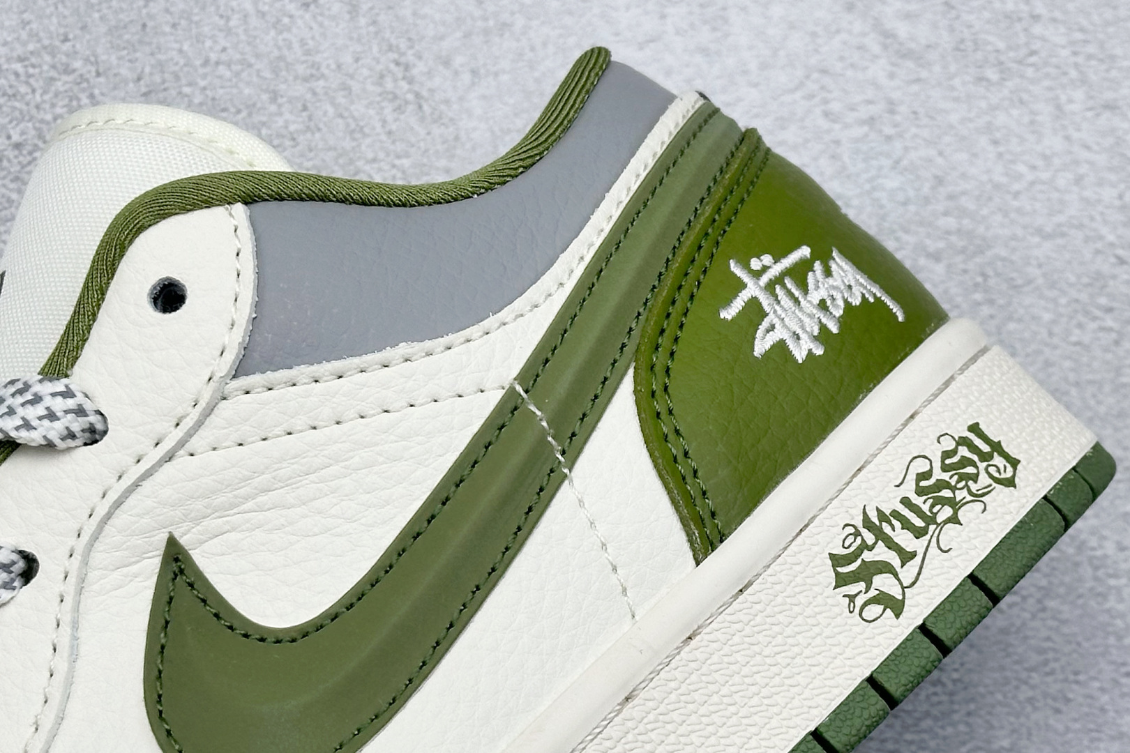  终端放店
XC版 Air Jordan 1 Low AJ1 乔1 斯图西联名 米绿立体勾 高端定制 低