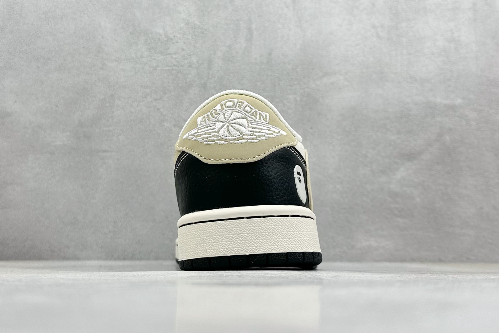 终端放店
XC版 Travis Scott x Fragment Design x Air Jorda