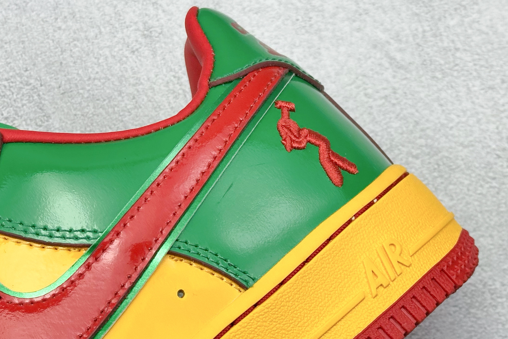 S2 Nike Air Force 1'07 Low 联名款 打工人2.0 空军一号低帮休闲板鞋 IH4383-300