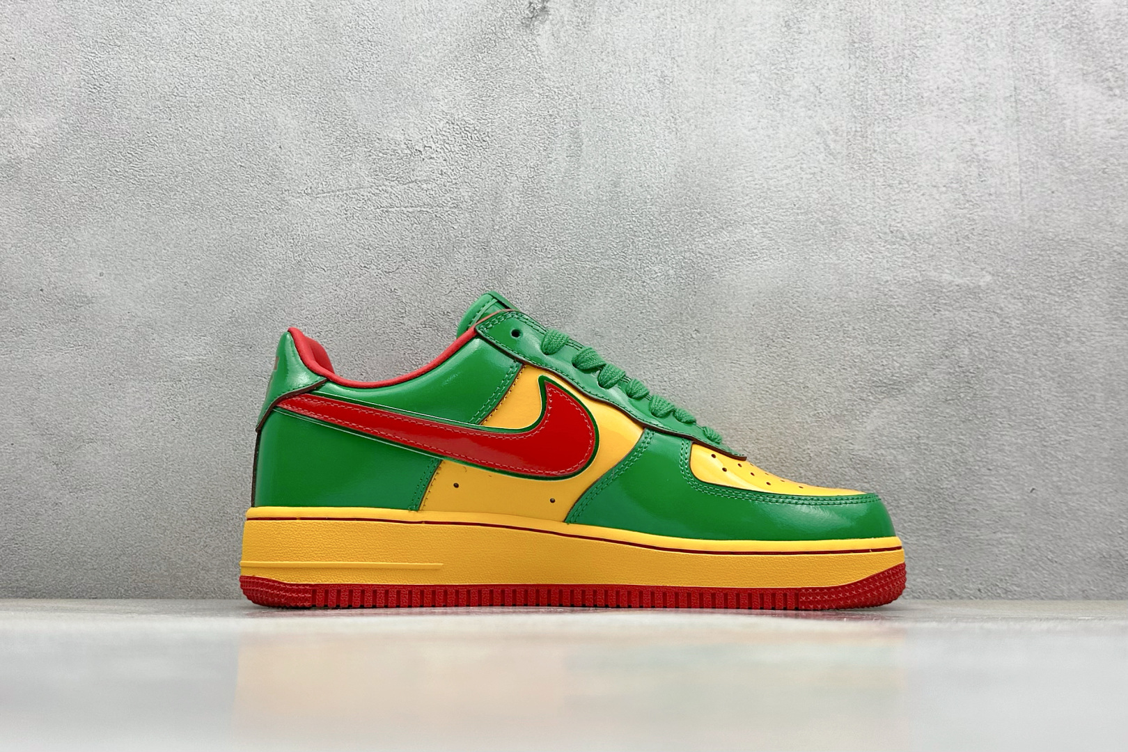 S2 Nike Air Force 1'07 Low 联名款 打工人2.0 空军一号低帮休闲板鞋 IH4383-300