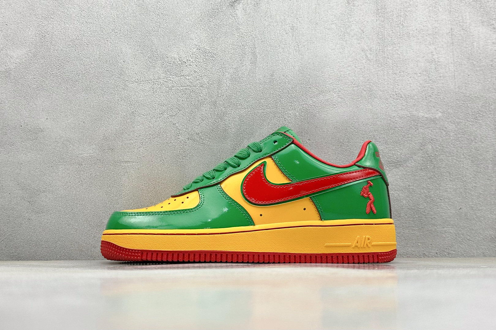 S2 Nike Air Force 1’07 Low 联名款 打工人2.0 空军一号低帮休闲板鞋 IH4383-300