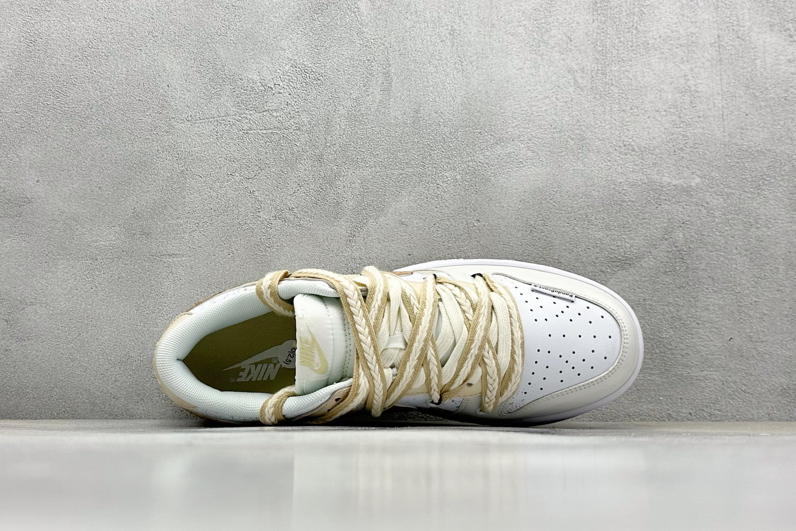  终端放店
FS版 Nike SB Dunk Low 摩卡
纯原大厂出品 极力推荐
原装头层材料 独家版