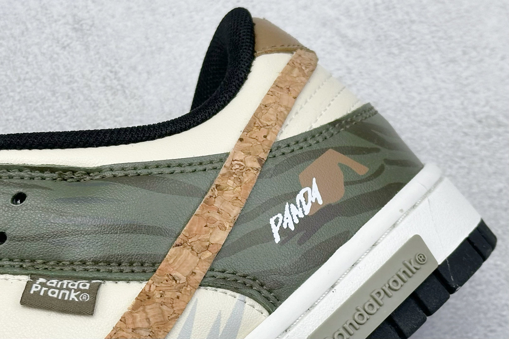  终端放店
FS版 Nike SB Dunk Low 森林危机
纯原大厂出品 极力推荐
原装头层材料 独