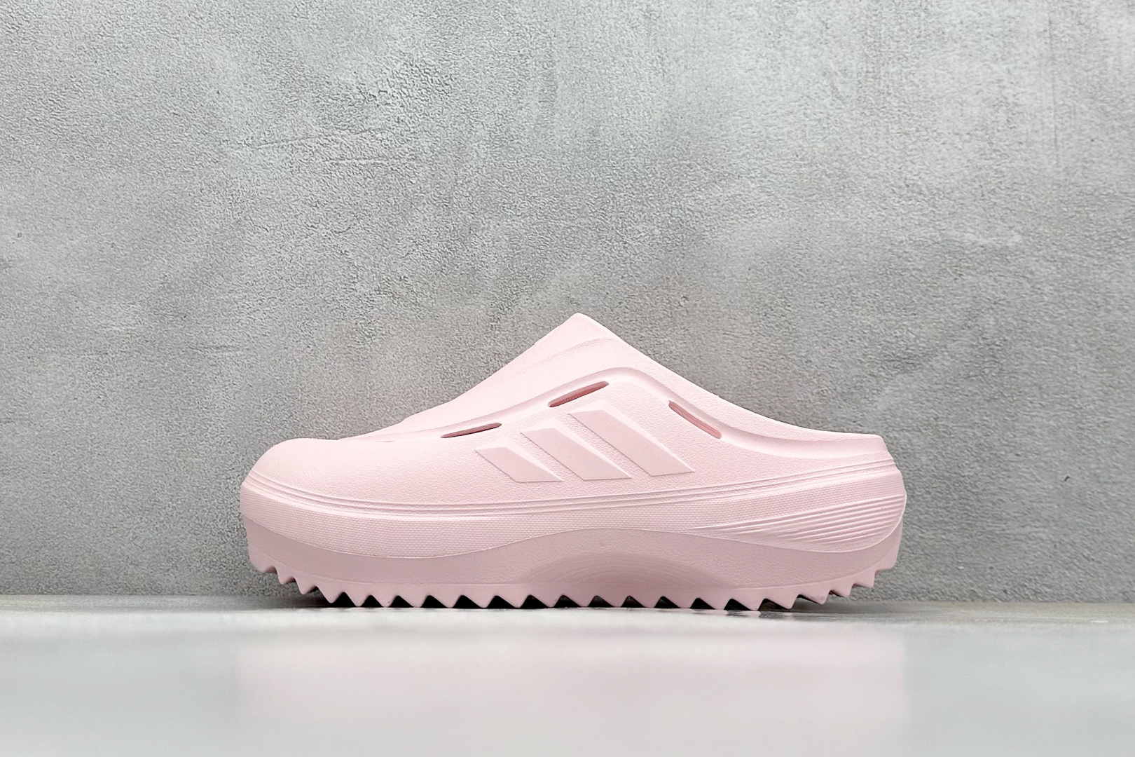 NO:284248,Local store private AD OZWAVE CLOG stable cushioning rebound thick-soled daddy slippers Chef shoes 2nd generation original one to one upper and lower layer Mot item number JR6756 Size 35-45 Code 24,,christian louboutin,slippers19860909本地 放店私 AD OZWAVE CLOG稳定缓震回弹厚底老爹拖鞋 厨师鞋二代 原装一比一上下层Mot 货号JR6756 尺码35-45 编码24,,christian louboutin,slippers,Men's shoes