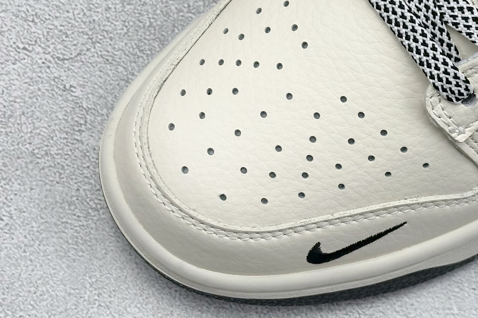 
XC版 Nike SB Dunk Low 米黄白黑勾 周年高端定制 低帮休闲板鞋
#定制鞋盒 大厂纯