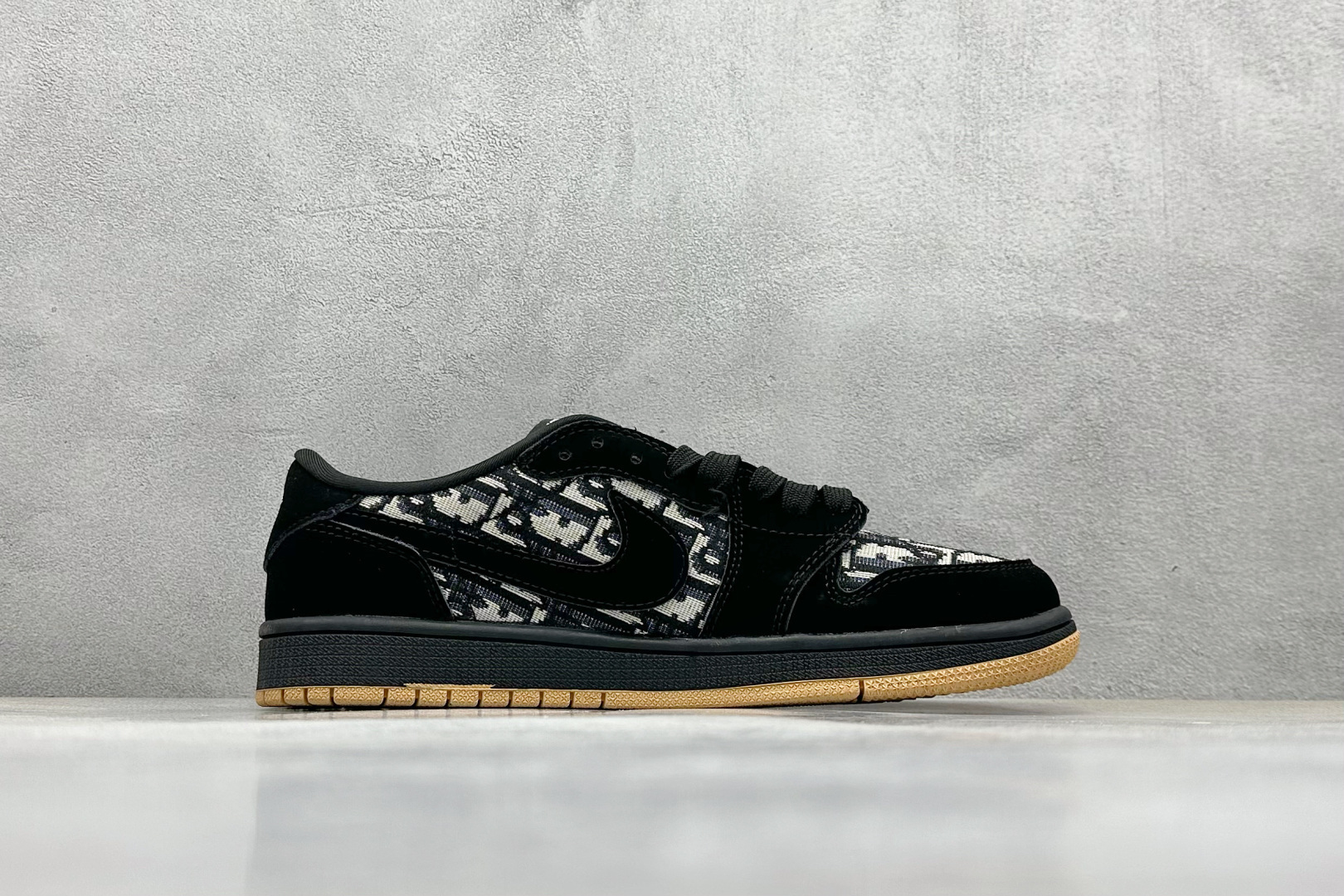XC版 Travis Scott x Fragment Design x Air Jordan 1