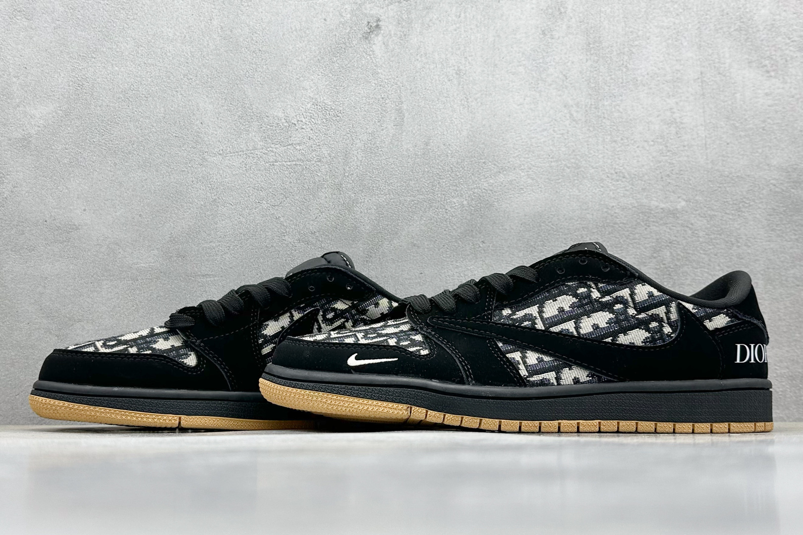 XC版 Travis Scott x Fragment Design x Air Jordan 1
