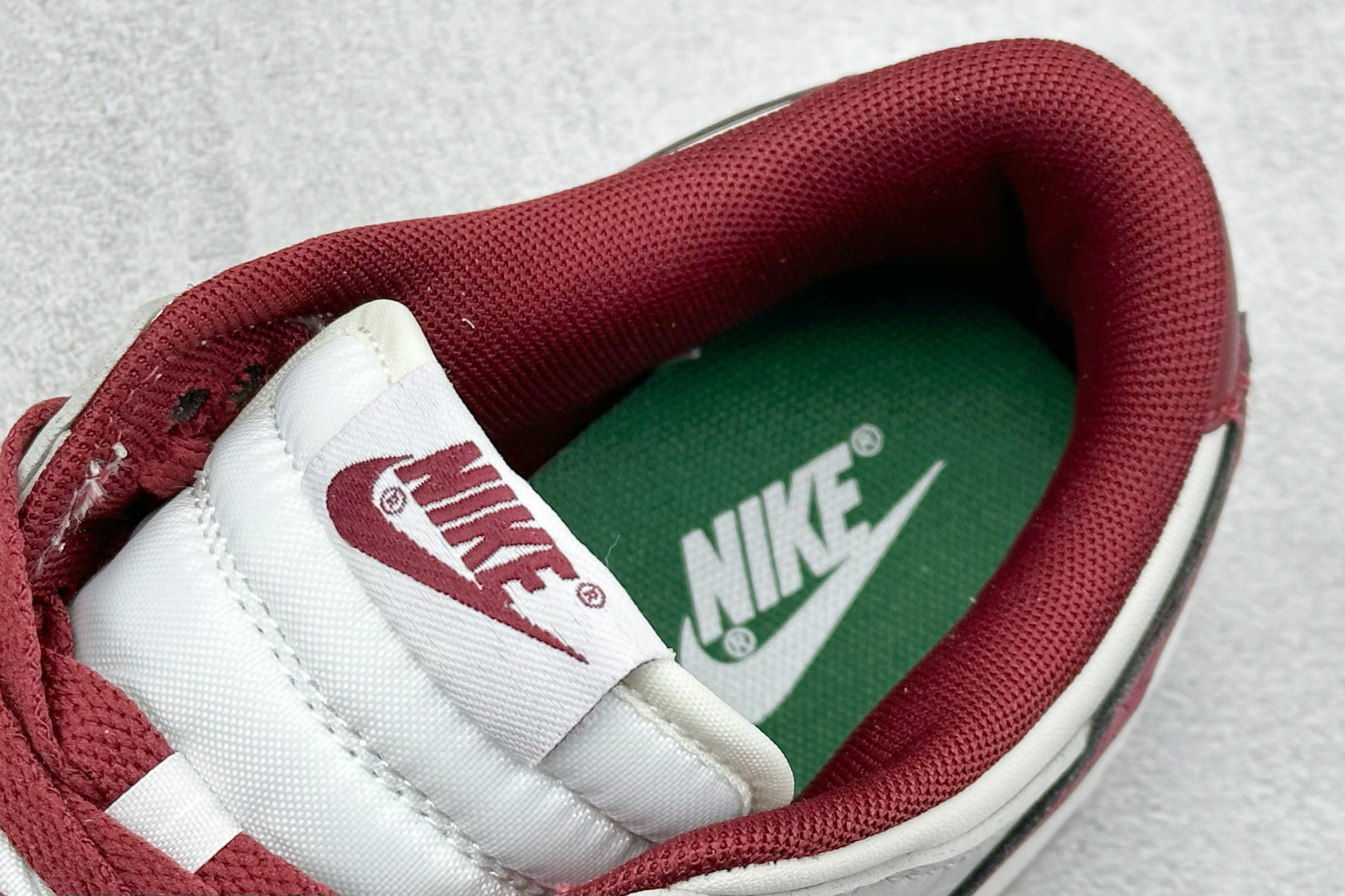  
FS版 Nike SB Dunk Low 环岁之礼
纯原大厂出品 极力推荐
原装头层材料 独家版型蒸
