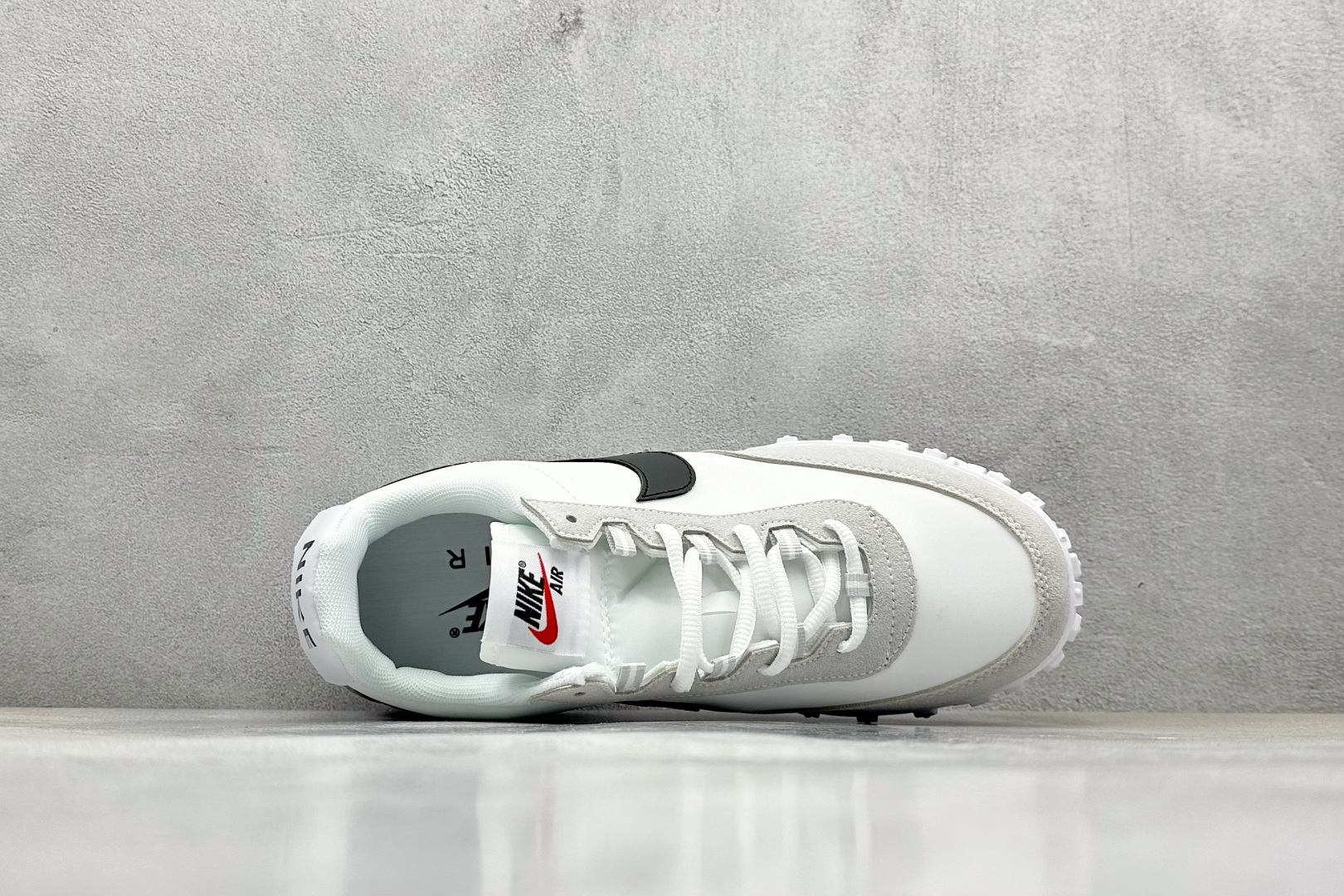 Nike Air Max Waffle SP: Retro Style with Modern Air Cushioning Comfort 4 cmp i1746595753808 421 0 2