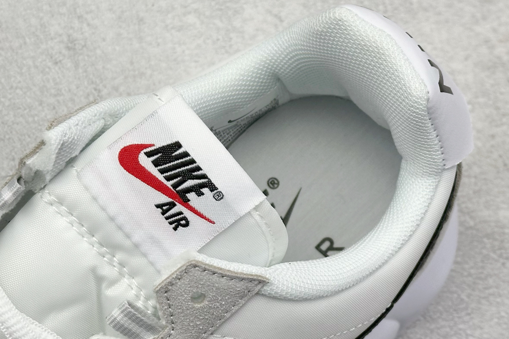 Nike Air Max Waffle SP: Retro Style with Modern Air Cushioning Comfort 9 cmp i1746595754835 7152 0 7