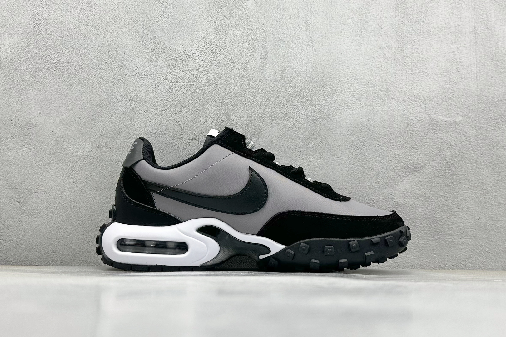 Nike Air Max Waffle SP: Retro Style with Modern Air Cushioning - FV6946 3 cmp i1746595896828 8248 0 1