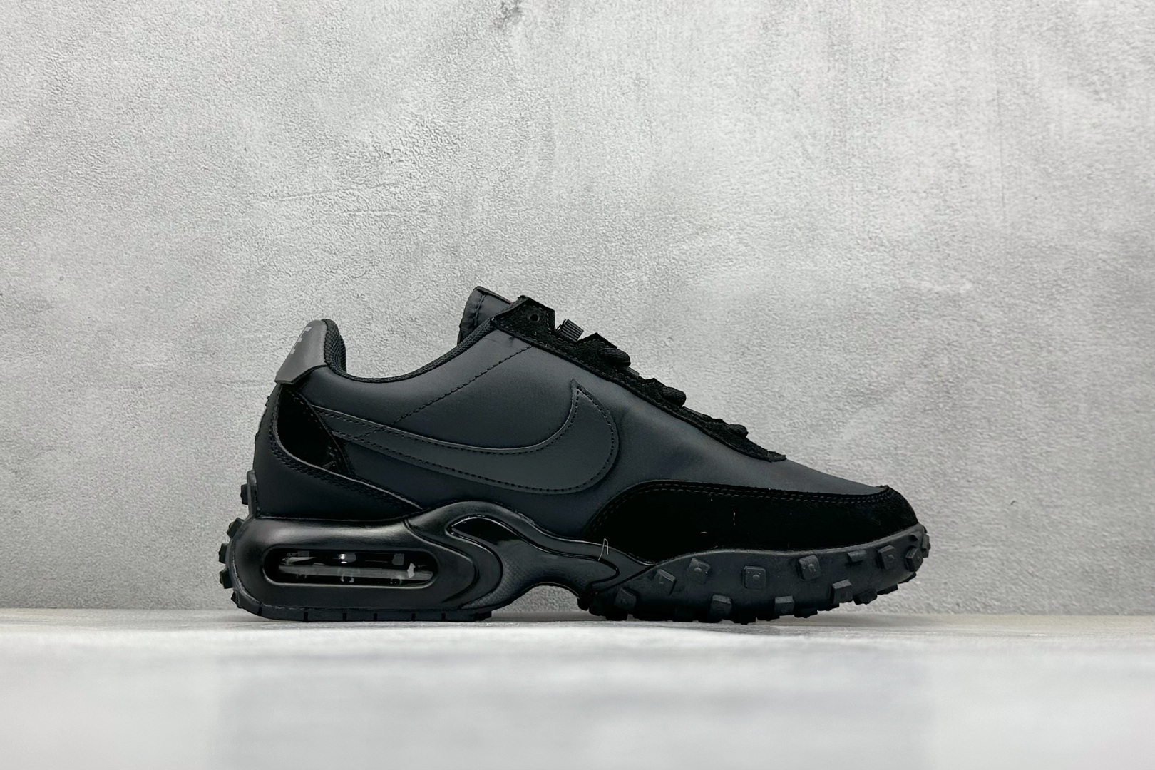 Nike Air Max Waffle SP: Retro Style, Modern Comfort. Available Now! 3 cmp i1746595921212 7854 0 1