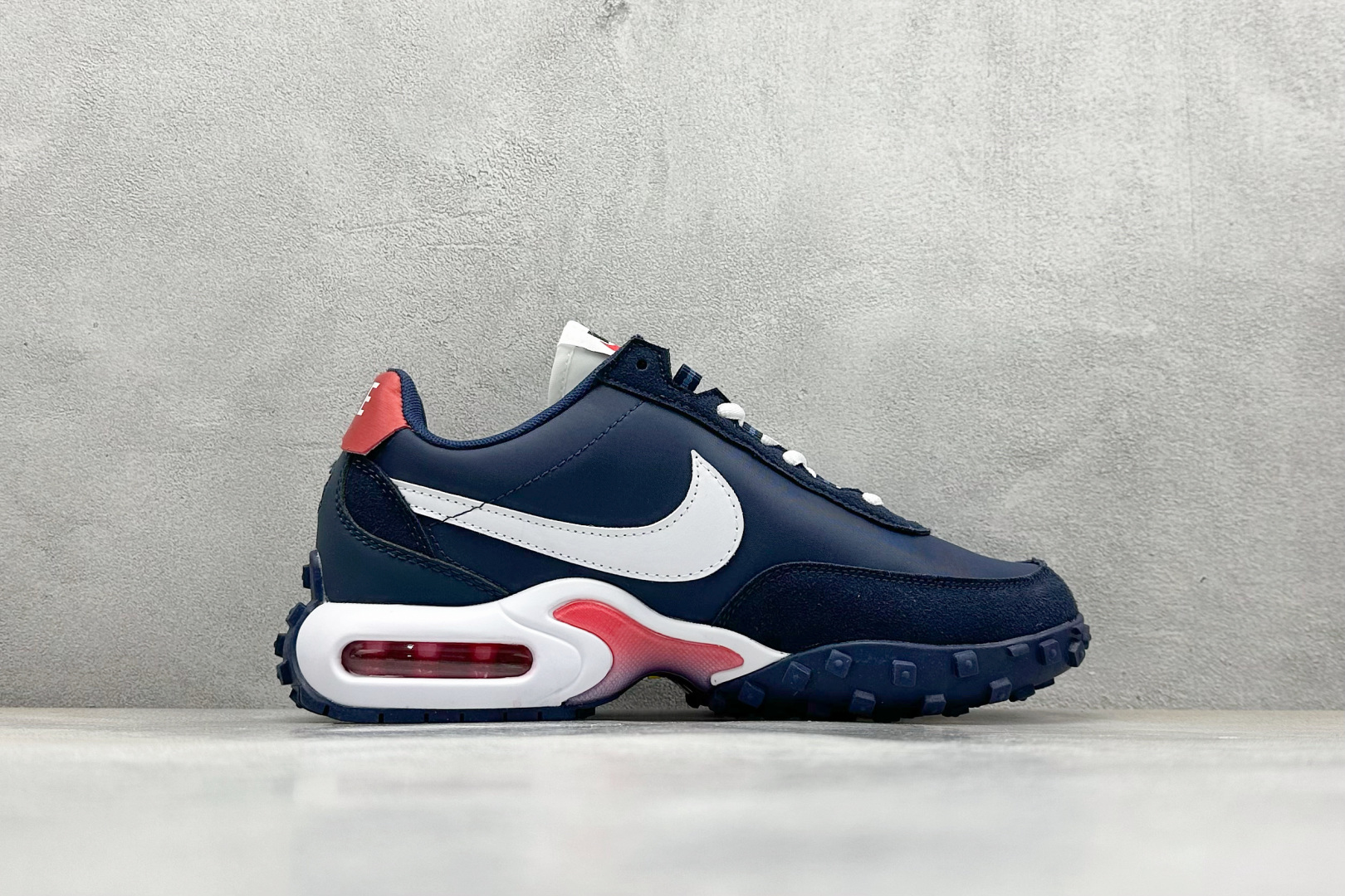 Nike Air Max Waffle SP Retro Cushioned Sneakers - FV6946 3 cmp i1746595944226 369 0 1