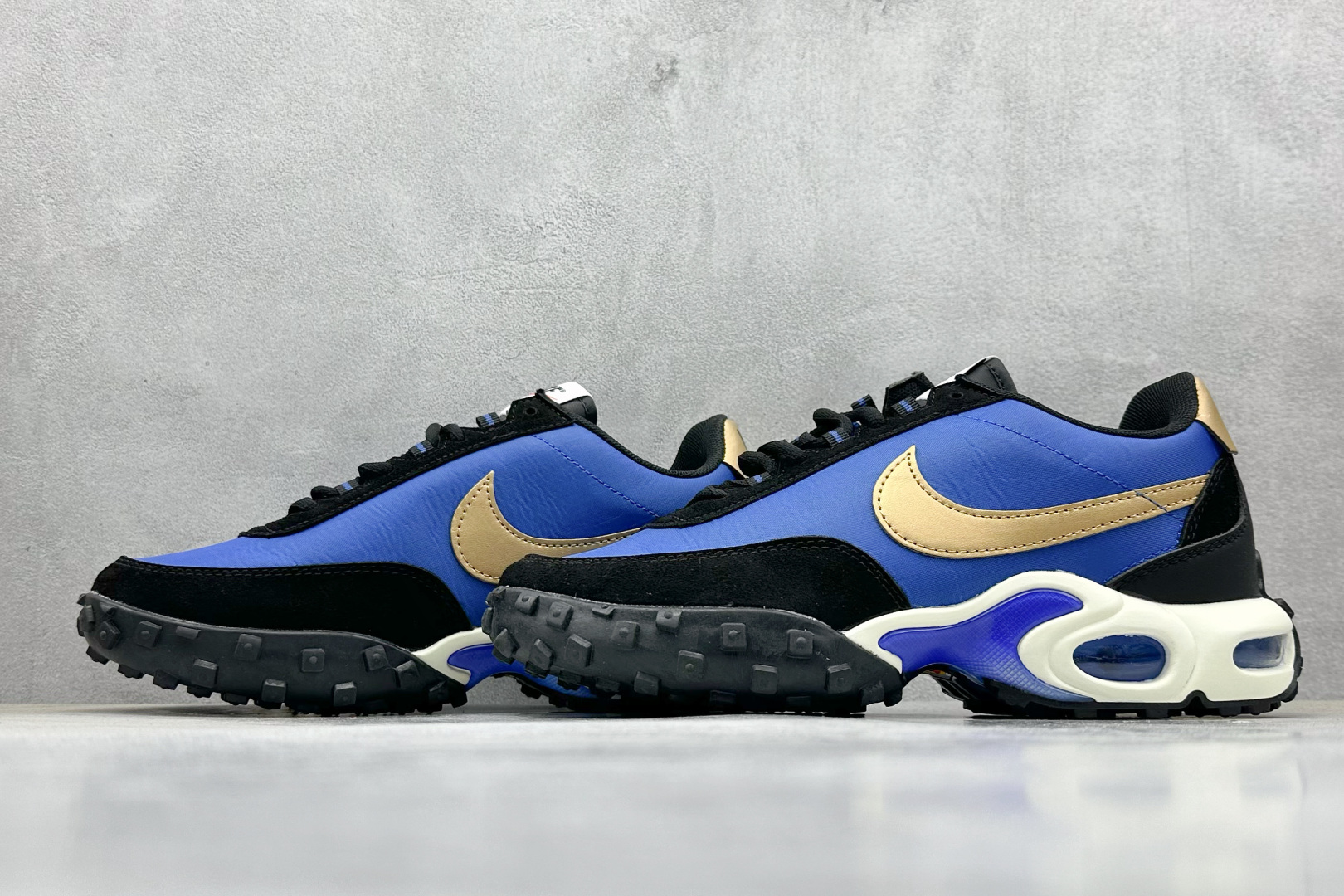 Nike Air Max Waffle SP Retro Running Shoes - FV6946 - Comfort & Style 6 cmp i1746595966849 4864 0 4