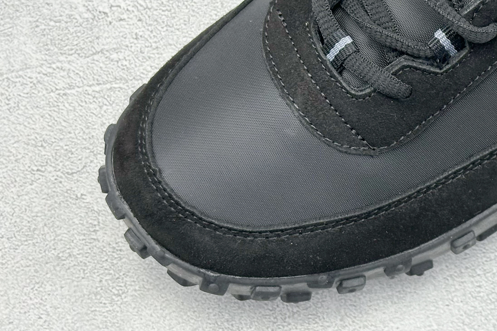 Nike Air Max Waffle SP: Retro Style with Modern Air Cushioning System 8 cmp i1746596028162 8133 0 6