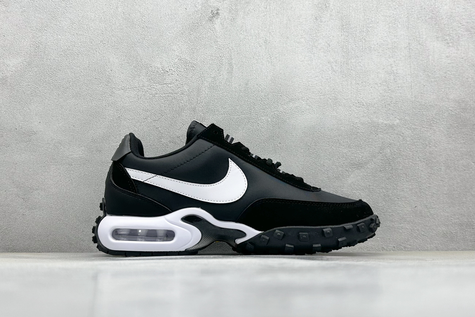 Nike Air Max Waffle SP: Retro Style with Modern Air Cushioning System 3 cmp i1746596028164 5210 0 1