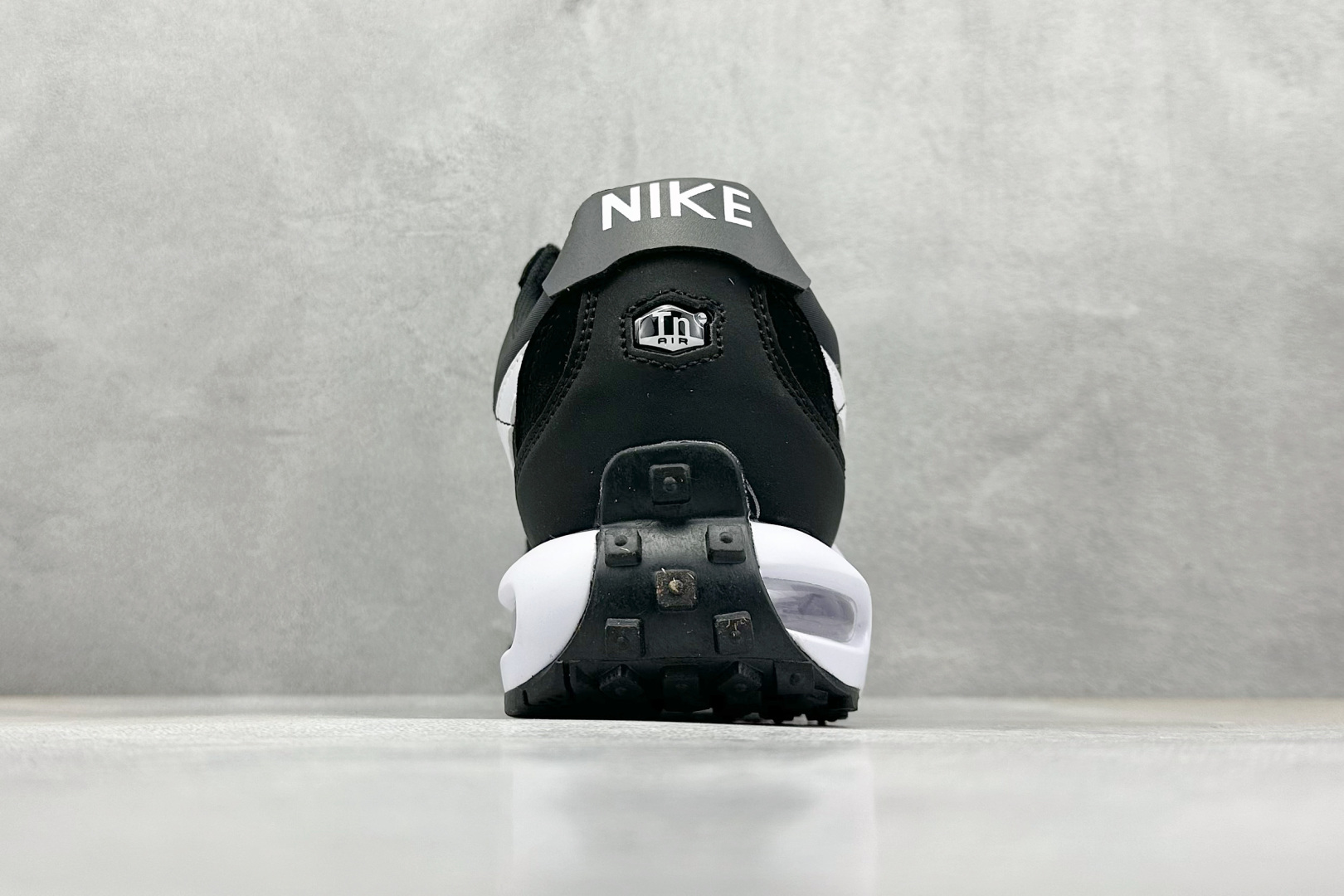 Nike Air Max Waffle SP: Retro Style with Modern Air Cushioning System 7 cmp i1746596029114 1209 0 5