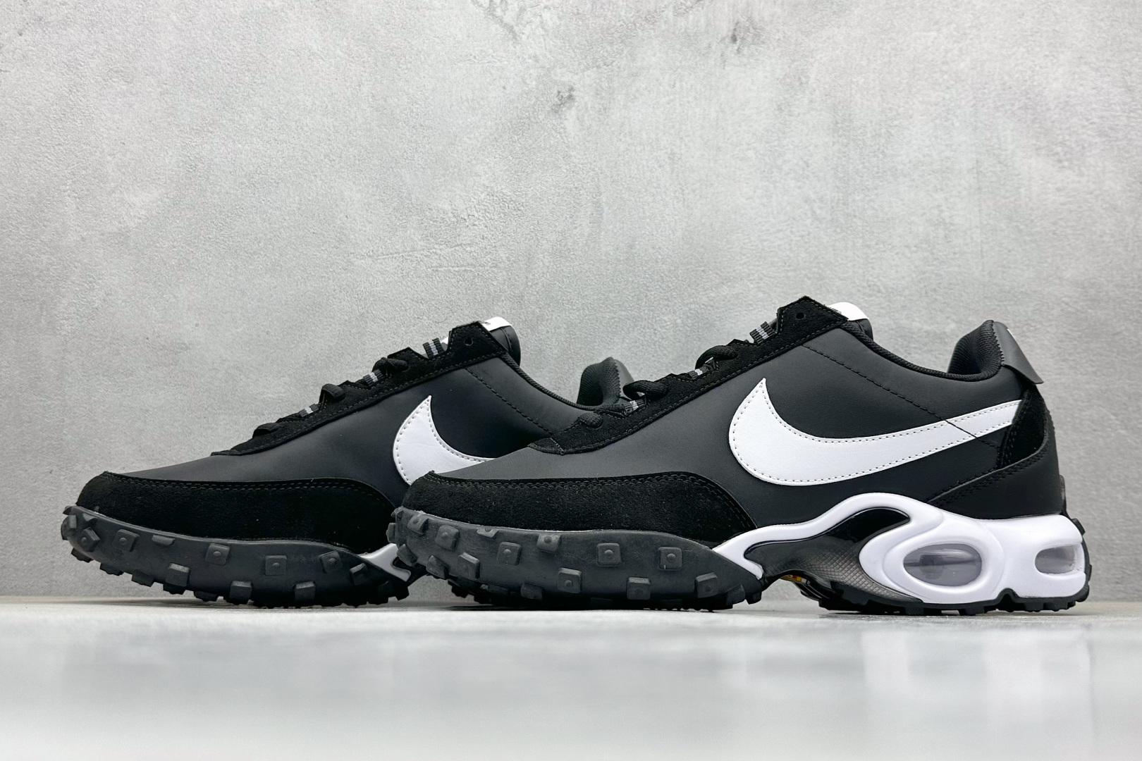 Nike Air Max Waffle SP: Retro Style with Modern Air Cushioning System 6 cmp i1746596029115 6272 0 4