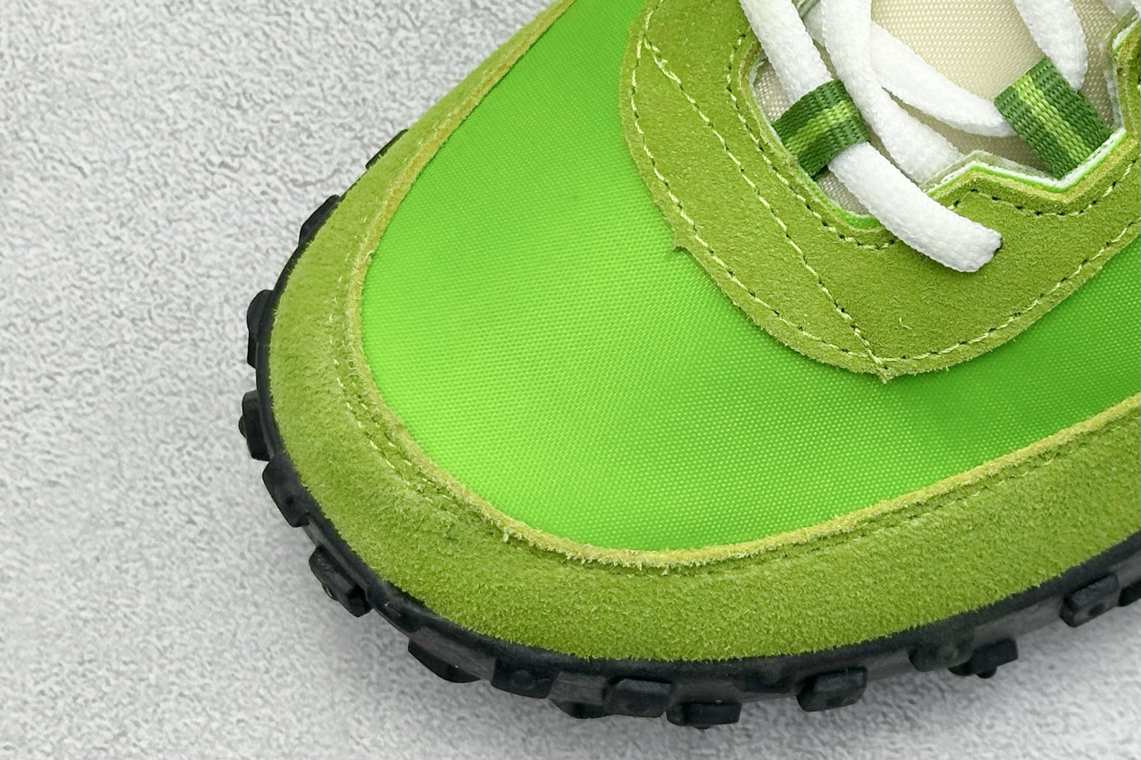Nike Air Max Waffle SP Retro Cushion Sneakers - Bold Innovation and Comfort 8 cmp i1746596050442 5699 0 6