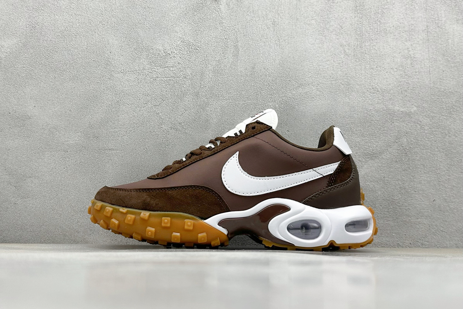 Nike Air Max Waffle SP Brown/White Retro Cushion Sneakers FV6946 2 cmp i1746596074438 9294 0 0