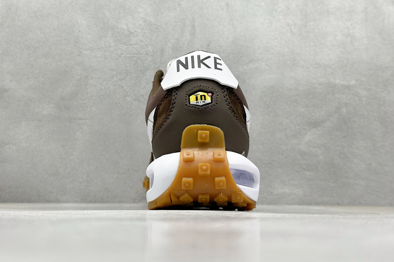 Nike Air Max Waffle SP Brown/White Retro Cushion Sneakers FV6946 7 cmp i1746596074439 7879 0 5