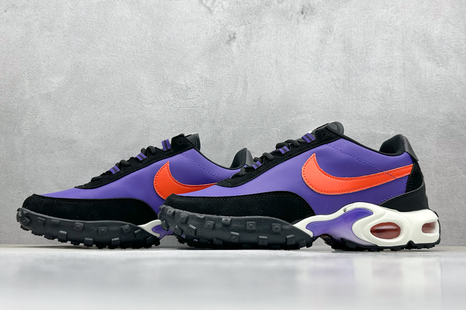 Nike Air Max Waffle SP: Retro Style with Modern Air Cushioning – FV6946 6 cmp i1746596099575 2157 0 4