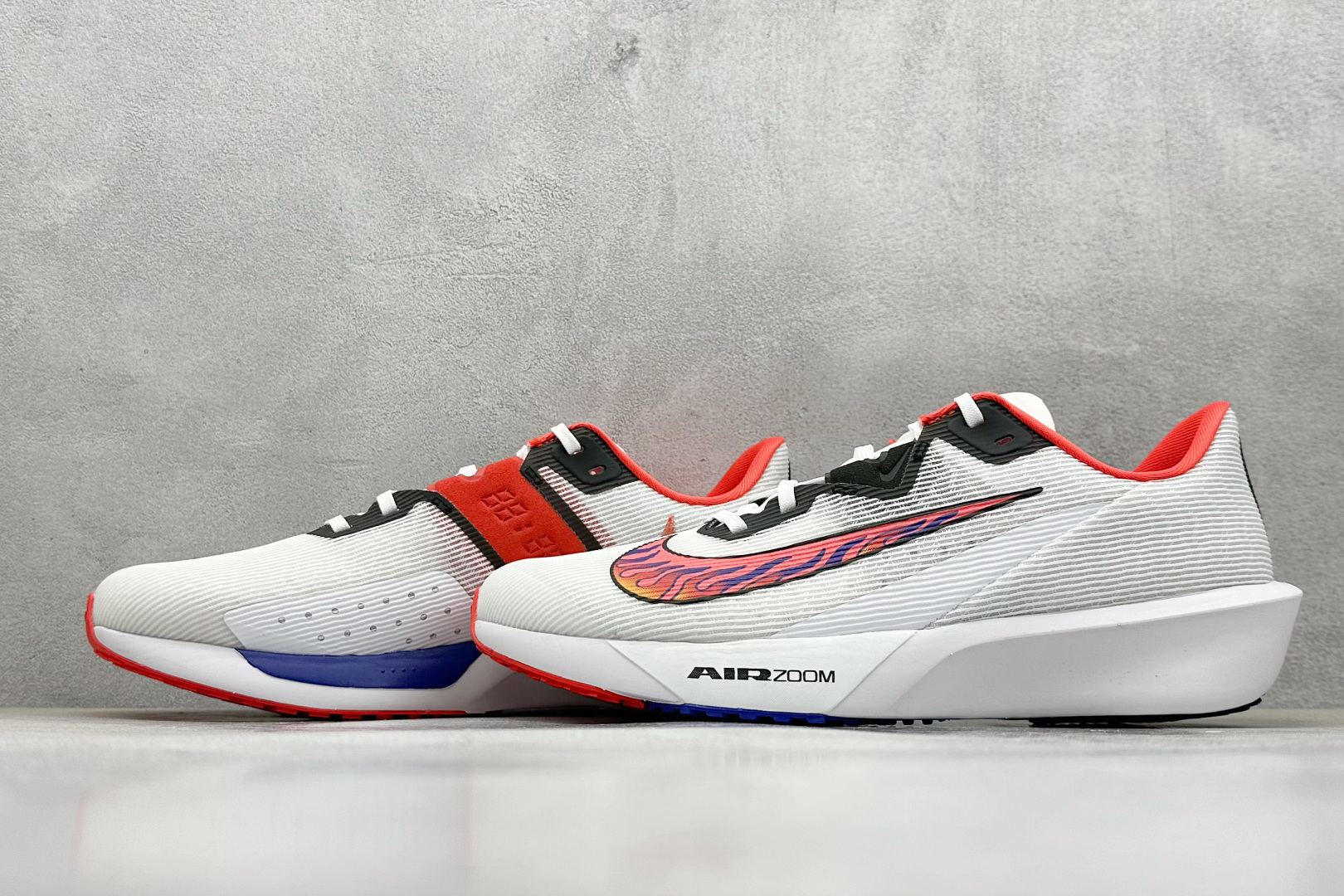 
Nk Zoom Rival Fly 4 耐克超弹轻盈跑步鞋
#鞋款搭载 Flyknit 材料 打造出