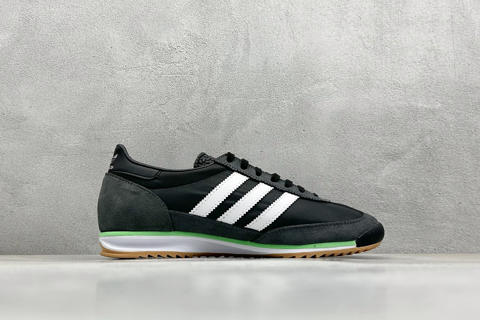 Adidas Originals SL 72 阿迪经典复古慢跑鞋 JH7390