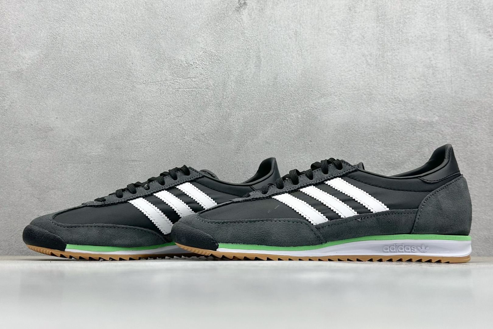 Adidas Originals SL 72 阿迪经典复古慢跑鞋 JH7390