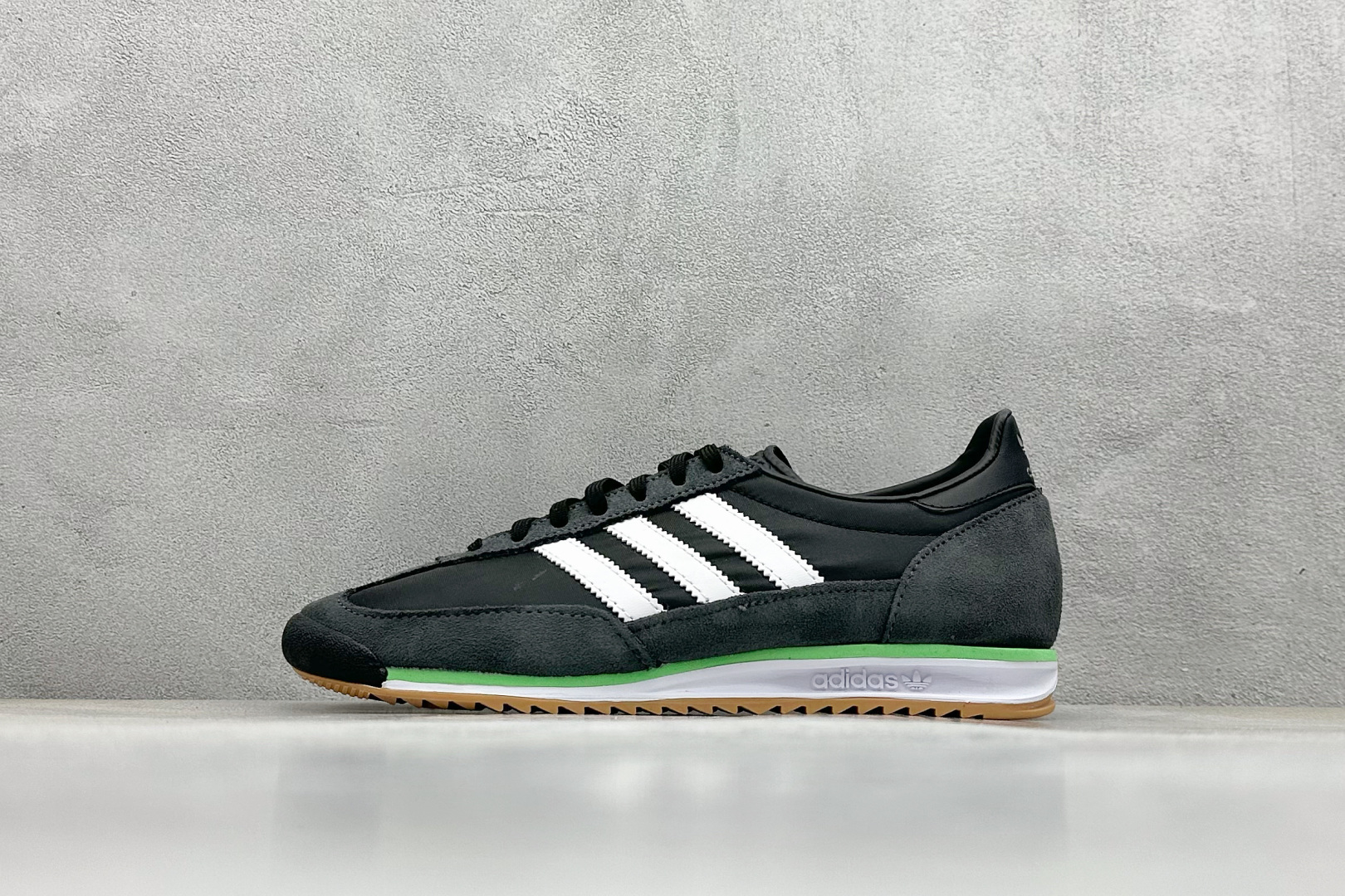 Adidas Originals SL 72 阿迪经典复古慢跑鞋 JH7390