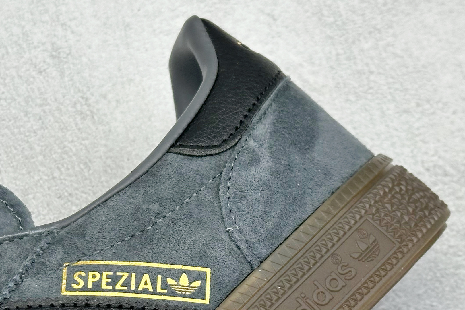 160 AD Handball Spezial 经典款 复古休闲板鞋 GY9420