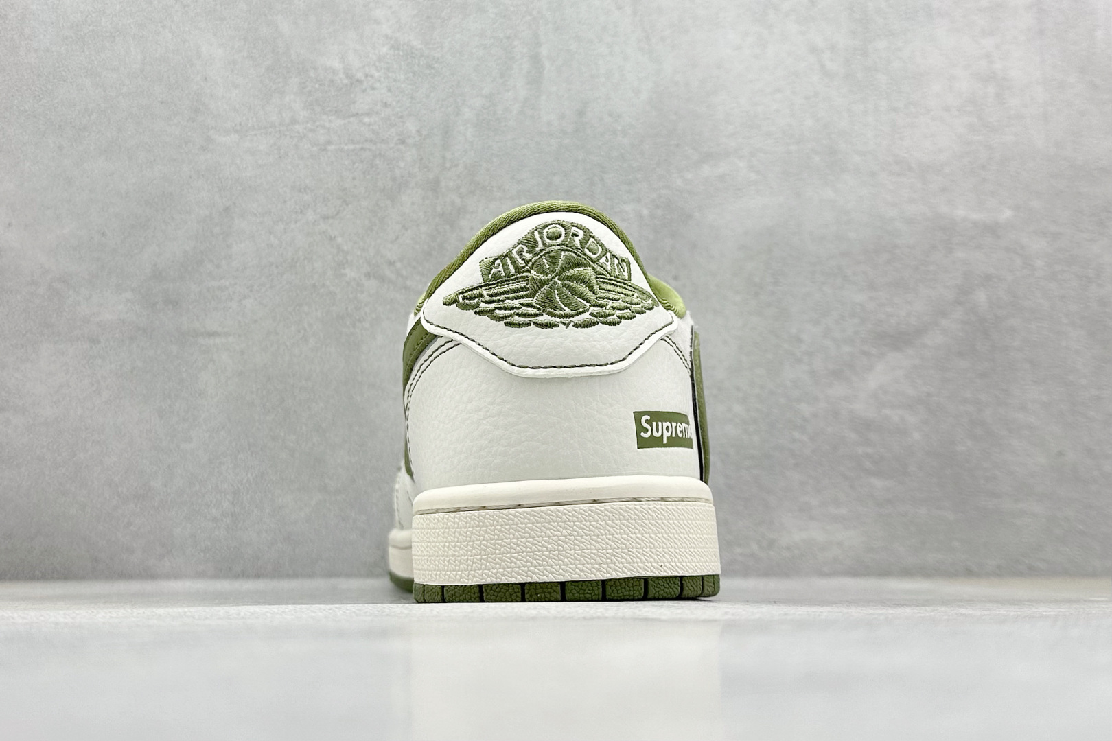XC版 Travis Scott x Nike Air Jordan 1 Low x Supreme