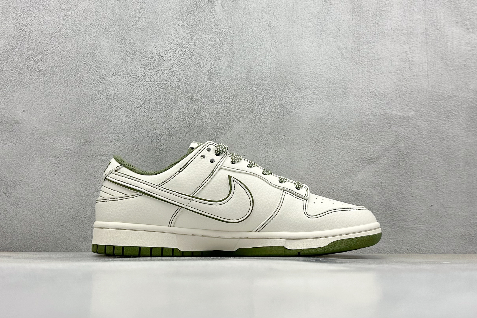  
XC版 Nike SB Dunk Low 斯图西联名
纯原大厂出品 极力推荐 
原装头层材料 独家版