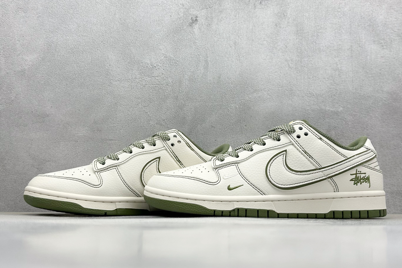  
XC版 Nike SB Dunk Low 斯图西联名
纯原大厂出品 极力推荐 
原装头层材料 独家版