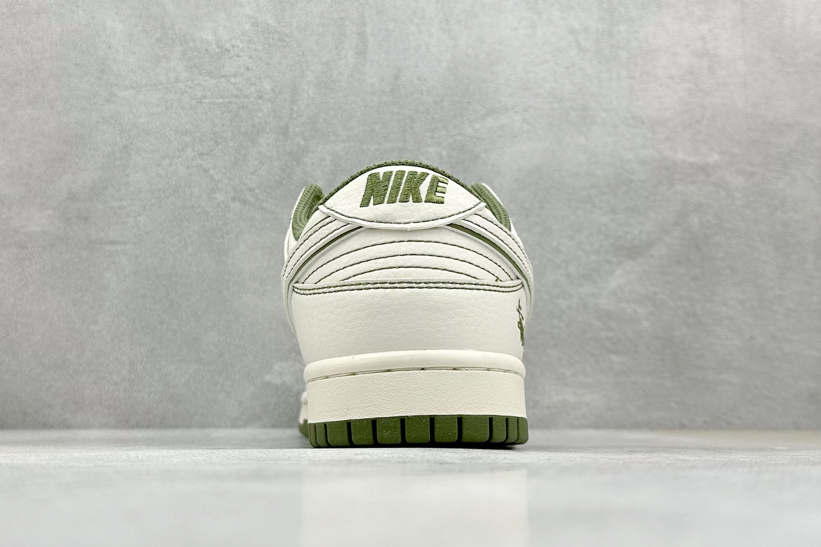 
XC版 Nike SB Dunk Low 斯图西联名
纯原大厂出品 极力推荐 
原装头层材料 独家版