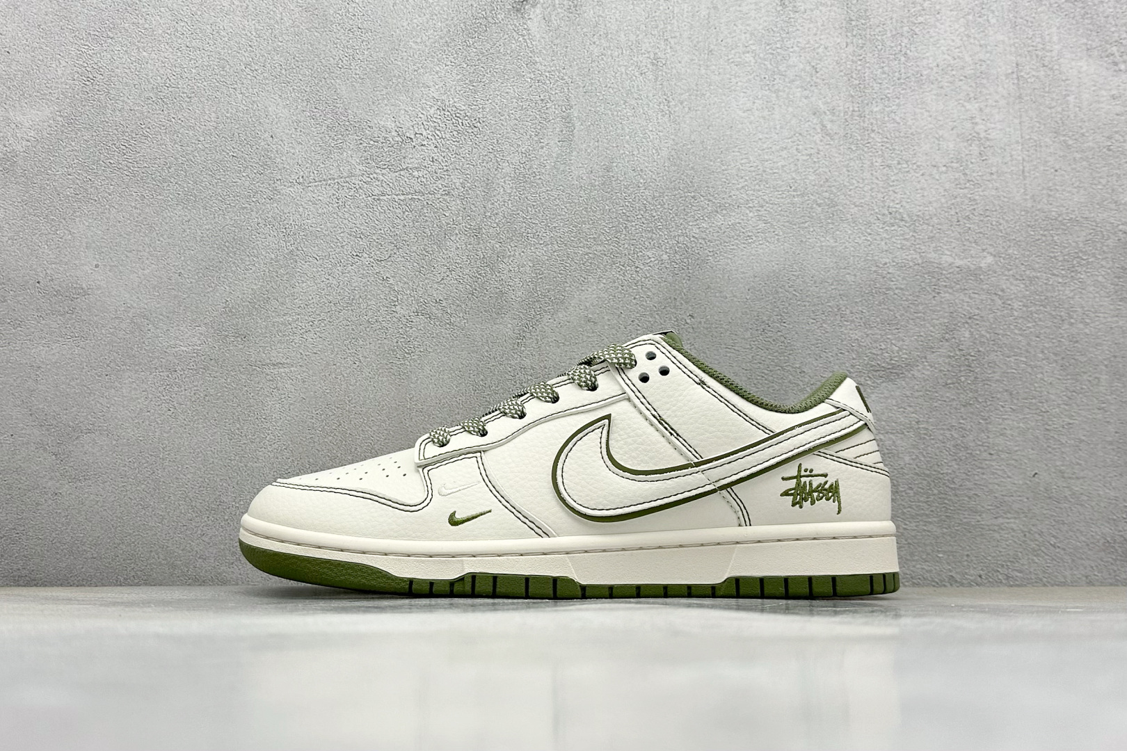  
XC版 Nike SB Dunk Low 斯图西联名
纯原大厂出品 极力推荐 
原装头层材料 独家版