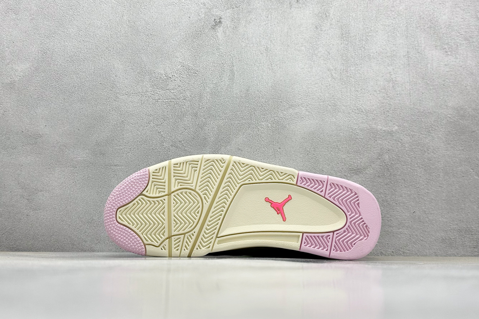  
F版 Nike Air Jordan 4 Retro  RM 乔丹四代
纯原大厂出品
Air Jor