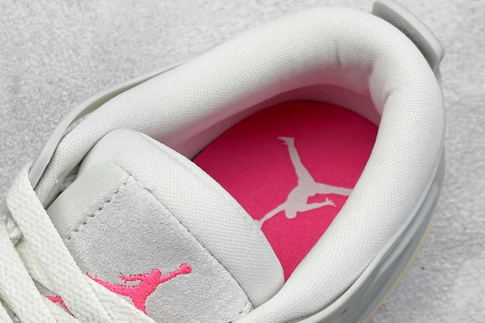  
F版 Nike Air Jordan 4 Retro  RM 乔丹四代
纯原大厂出品
Air Jor