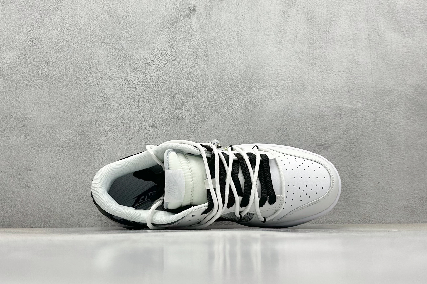  
FS版 Nike SB Dunk Low 白龙吟
纯原大厂出品 极力推荐
原装头层材料 独家版型蒸餾